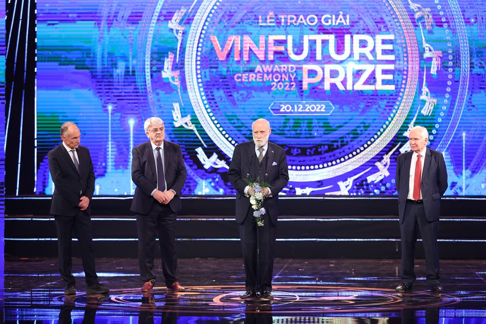 Công nghệ mạng toàn cầu nhận Giải thưởng 3 triệu USD VinFuture Grand Prize - Ảnh 2.