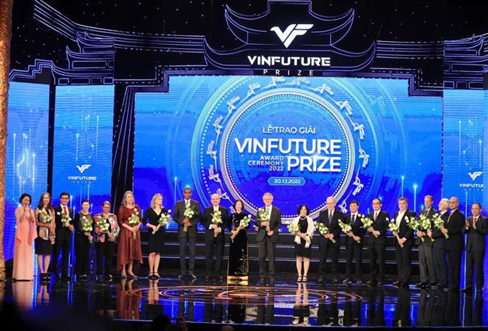 Toàn cảnh lễ trao giải VinFuture 2022 - Ảnh 8.