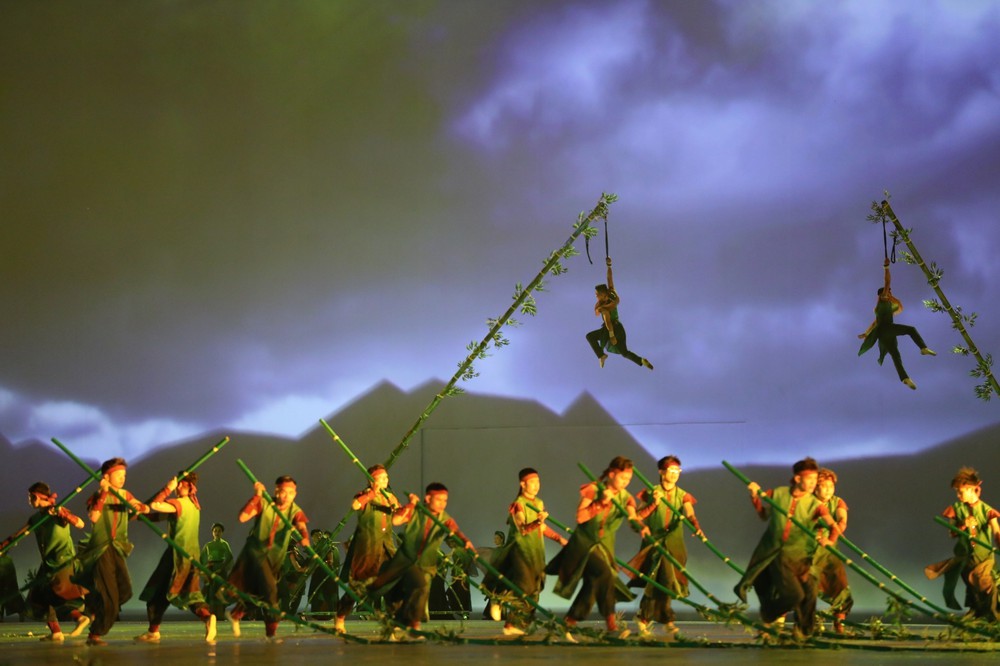 Nghệ sĩ múa Linh Nga thăng hoa tại Lễ Khai mạc SEA Games 31 - Ảnh 21.