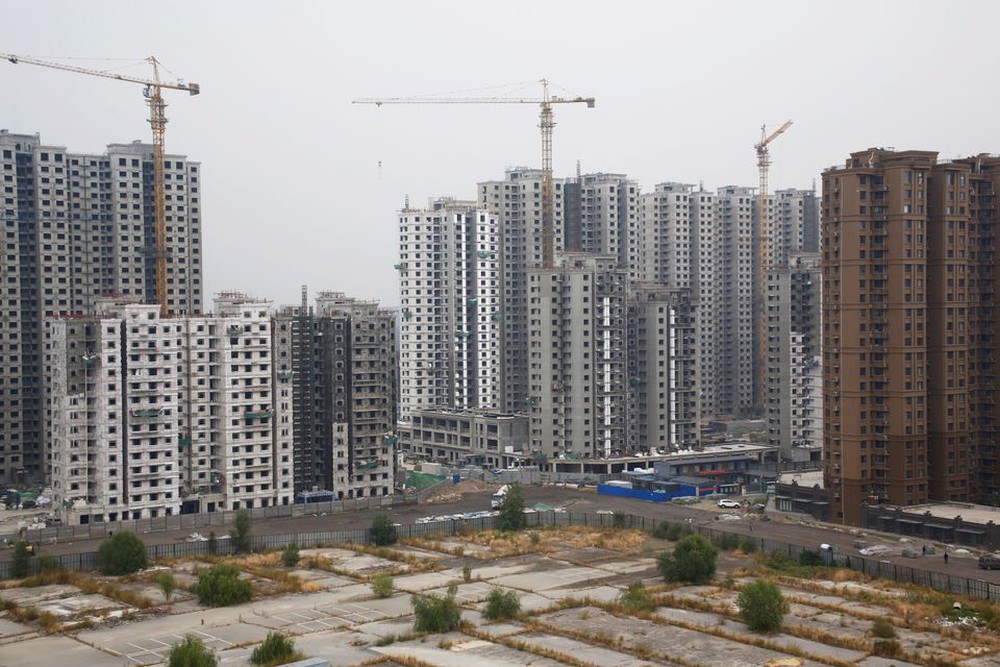 Doanh số bất động sản Trung Quốc có thể giảm hơn thời khủng hoảng tài chính - Ảnh 1.