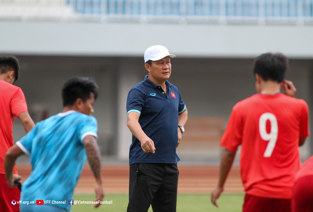 U16 Việt Nam hoàn thành buổi tập cuối cùng trước trận chung kết với U16 Indonesia - Ảnh 1.