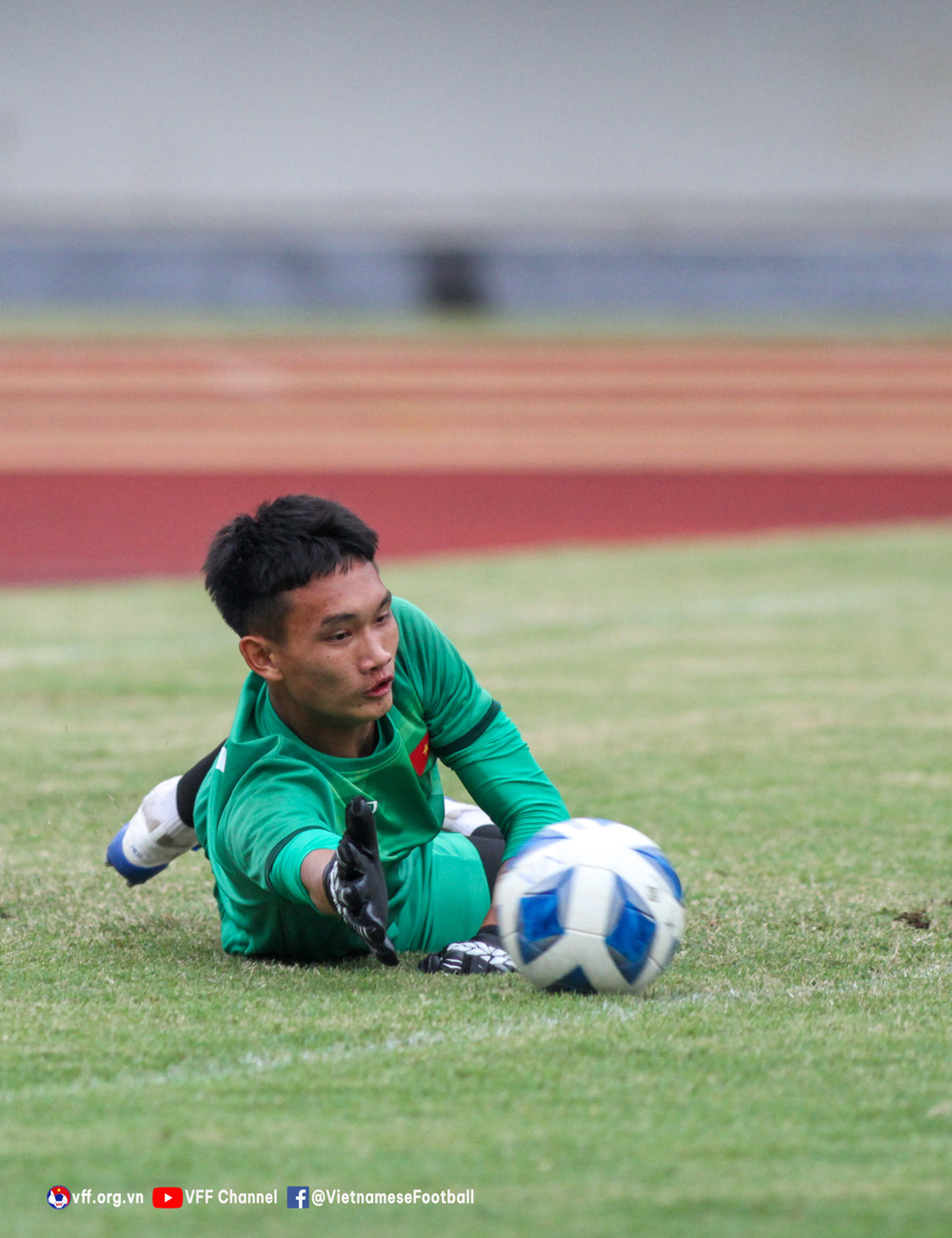 U16 Việt Nam hoàn thành buổi tập cuối cùng trước trận chung kết với U16 Indonesia - Ảnh 2.
