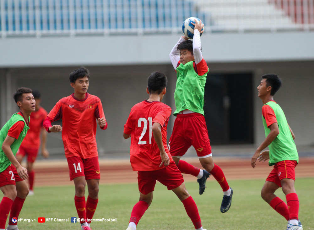 U16 Việt Nam hoàn thành buổi tập cuối cùng trước trận chung kết với U16 Indonesia - Ảnh 3.