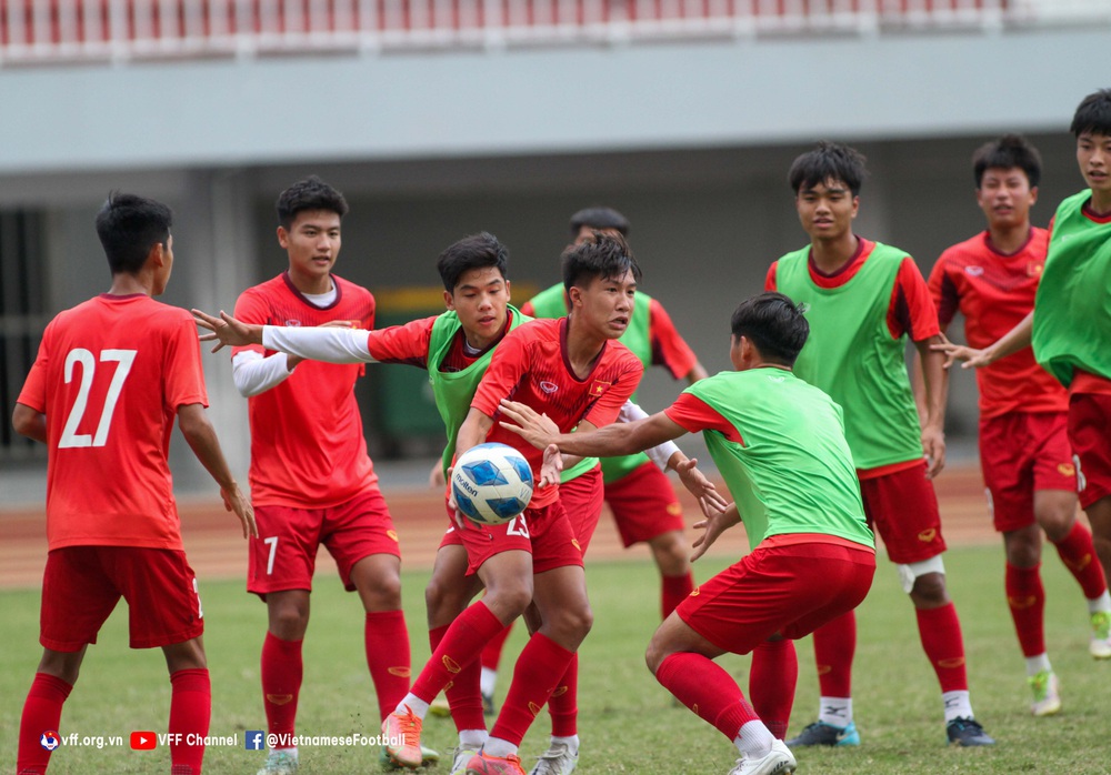 U16 Việt Nam hoàn thành buổi tập cuối cùng trước trận chung kết với U16 Indonesia - Ảnh 7.