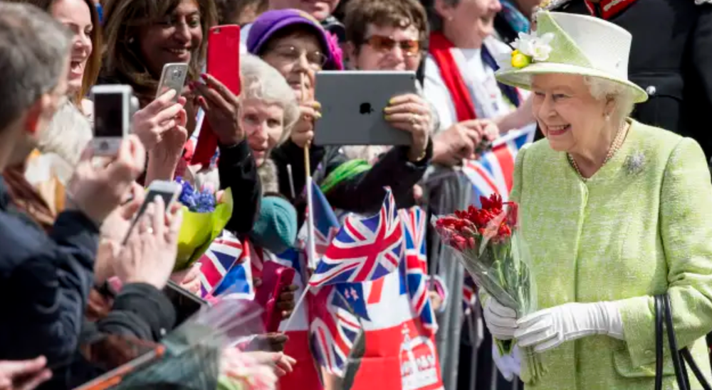 Cuộc sống và thành tựu của Nữ hoàng Elizabeth II qua ảnh - Ảnh 10.