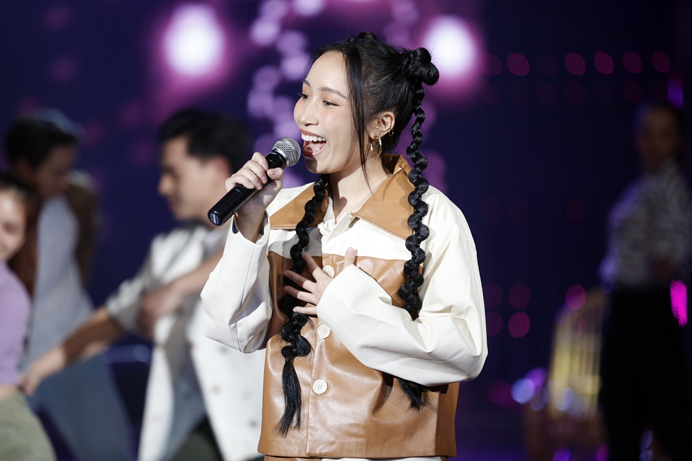 Ly Ly, Bùi Dương Thái Hà cực xinh đẹp trên sân khấu VTV Awards - Ảnh 27.