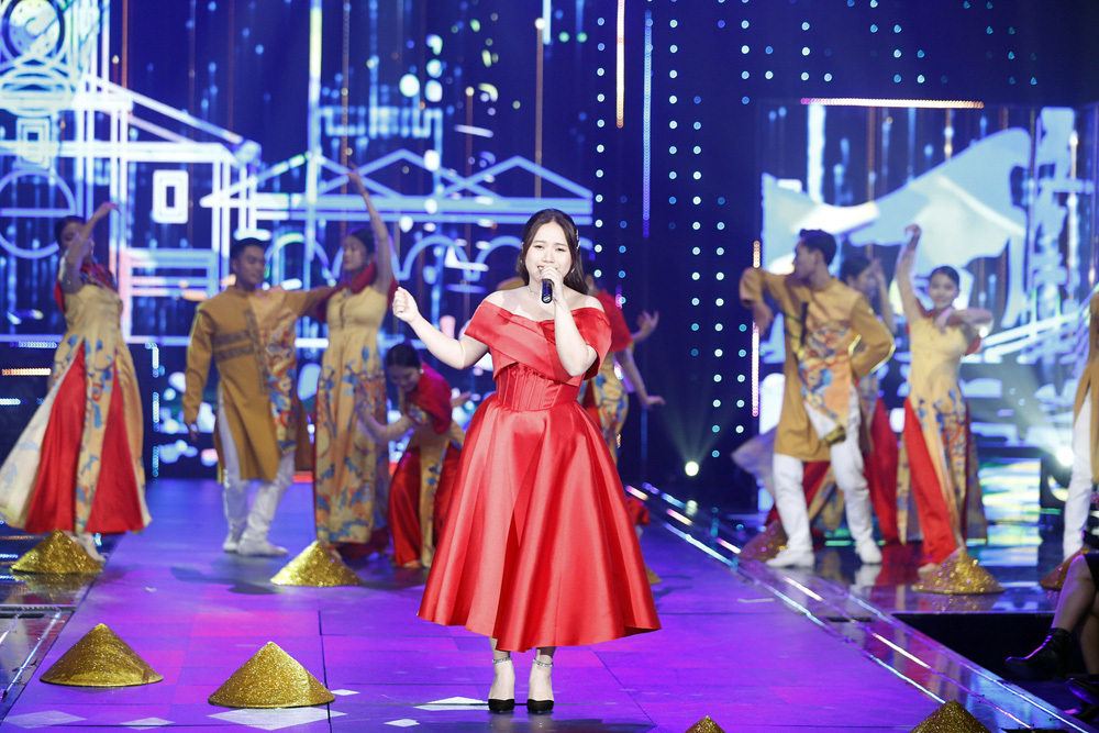 Ly Ly, Bùi Dương Thái Hà cực xinh đẹp trên sân khấu VTV Awards - Ảnh 23.