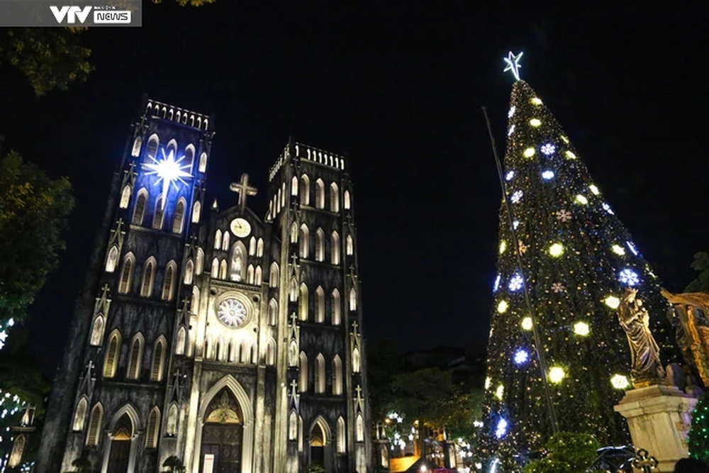 Hà Nội: Các nhà thờ trang hoàng lung linh, lộng lẫy chào đón Giáng sinh 2023 - Ảnh 5.