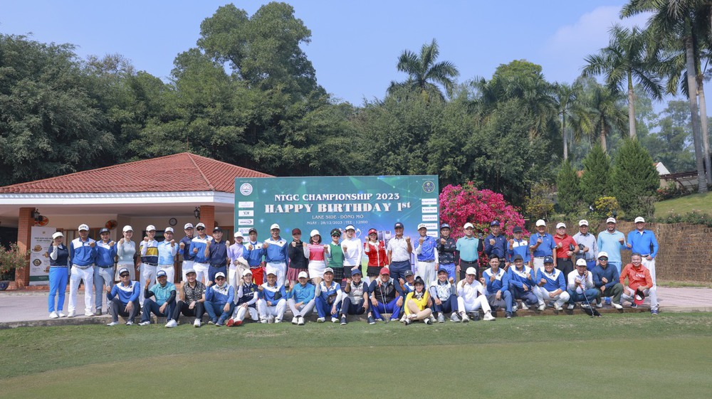 144 golfer so tài gay cấn tại giải đấu kỷ niệm 1 năm thành lập CLB họ Nguyễn Thăng Long - Ảnh 1.