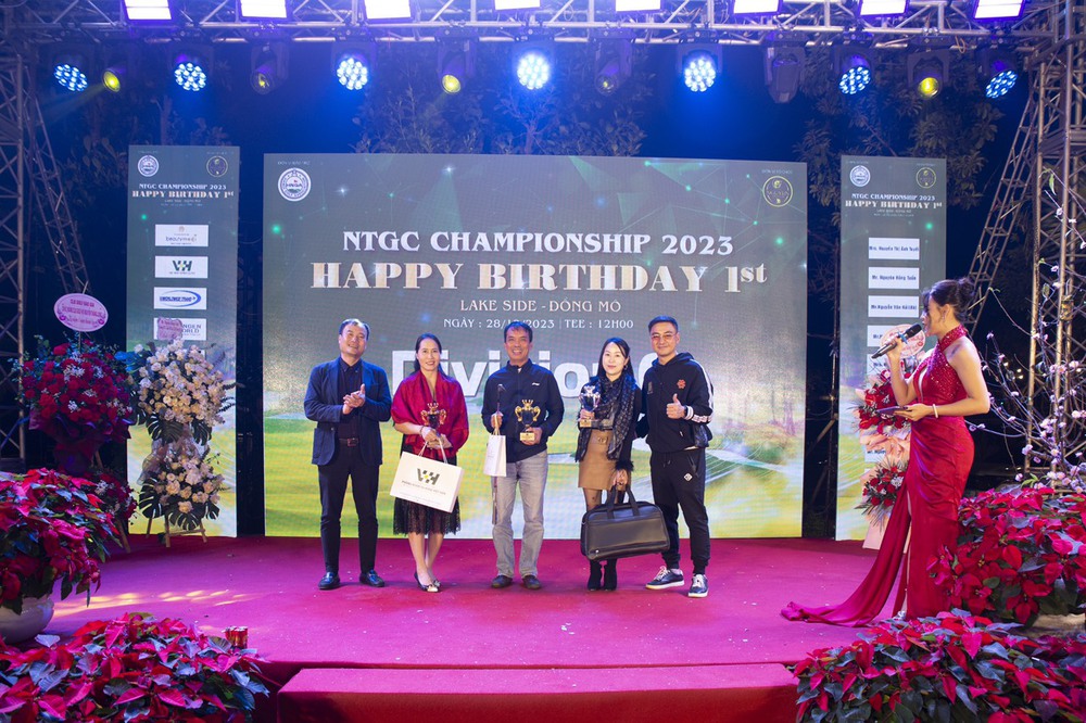 144 golfer so tài gay cấn tại giải đấu kỷ niệm 1 năm thành lập CLB họ Nguyễn Thăng Long - Ảnh 10.
