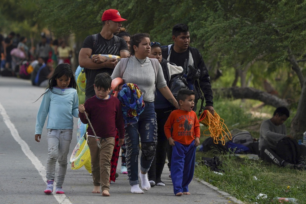 Khủng hoảng di cư tại Mỹ: Cuộc chạy đua qua biên giới - Ảnh 3.