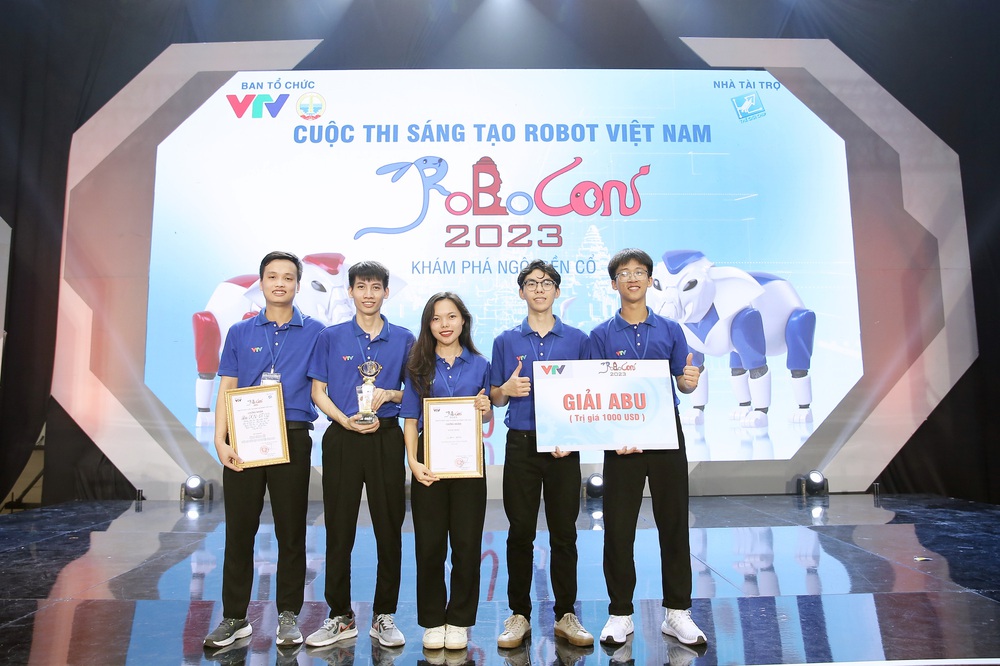 42 giây giành ngôi vô địch Robocon Việt Nam, kết thúc 15 năm chờ đợi - Ảnh 4.