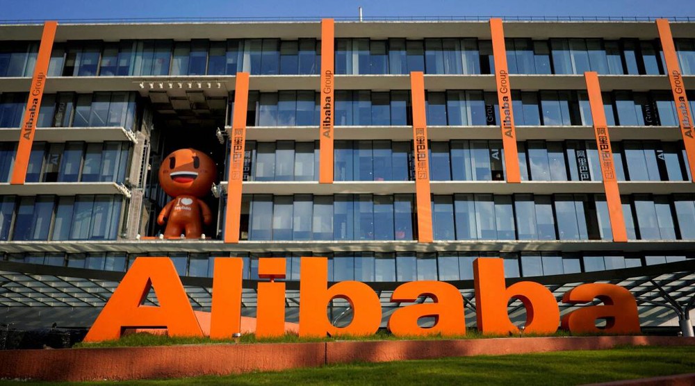 Tân chủ tịch và CEO mới, báo hiệu gì về tương lai của Alibaba? - Ảnh 3.