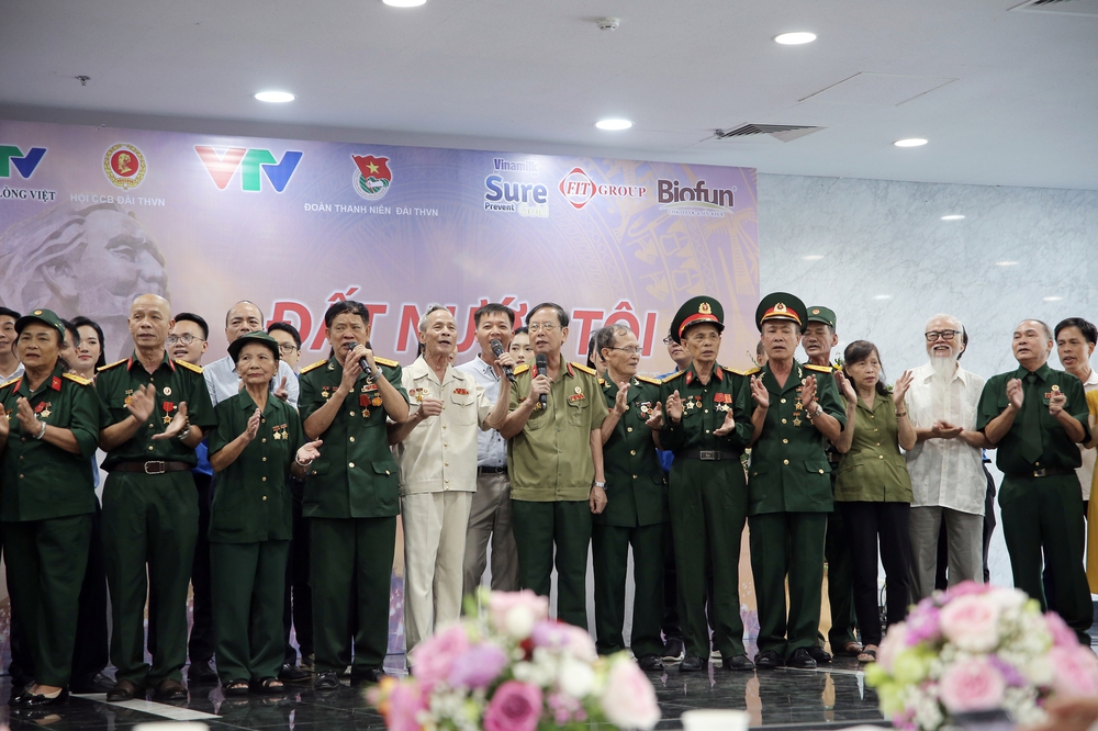 Hội Cựu chiến binh và Đoàn Thanh niên VTV tri ân liệt sĩ, gặp mặt thương binh và gia đình người có công - Ảnh 21.