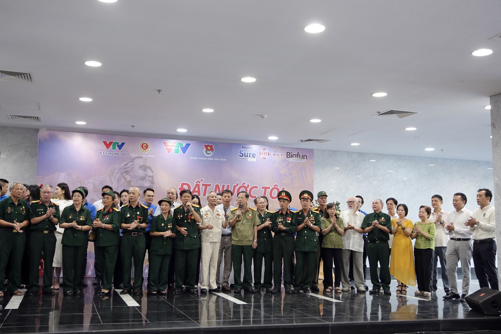 Hội Cựu chiến binh và Đoàn Thanh niên VTV tri ân liệt sĩ, gặp mặt thương binh và gia đình người có công - Ảnh 23.