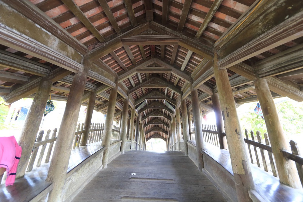 Nét đẹp cổ kính của cây cầu ngói trên 500 tuổi tại Nam Định - Ảnh 3.