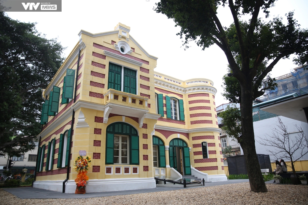 Biệt thự Pháp cổ ở Hà Nội hồi sinh, mở cửa đón du khách đến tham quan - Ảnh 1.