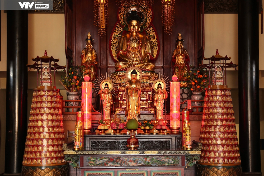 Chiêm bái ngôi chùa có hơn 10.000 tượng phật ở TP Hồ Chí Minh - Ảnh 1.