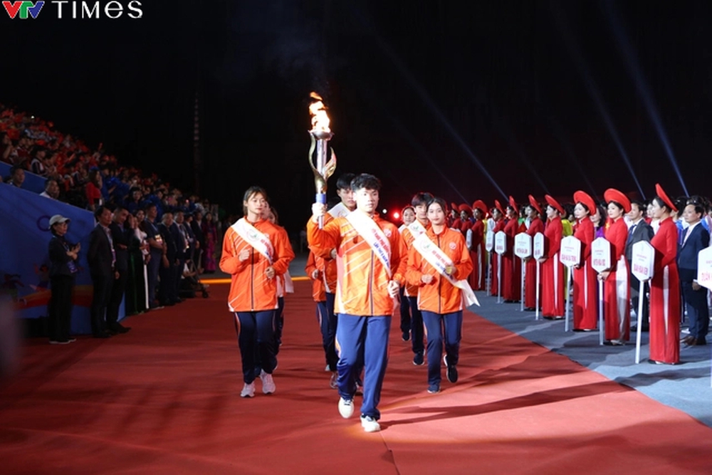 Toàn cảnh Lễ khai mạc Hội khỏe Phù Đổng TP Hà Nội lần thứ X năm 2024  - Ảnh 17.