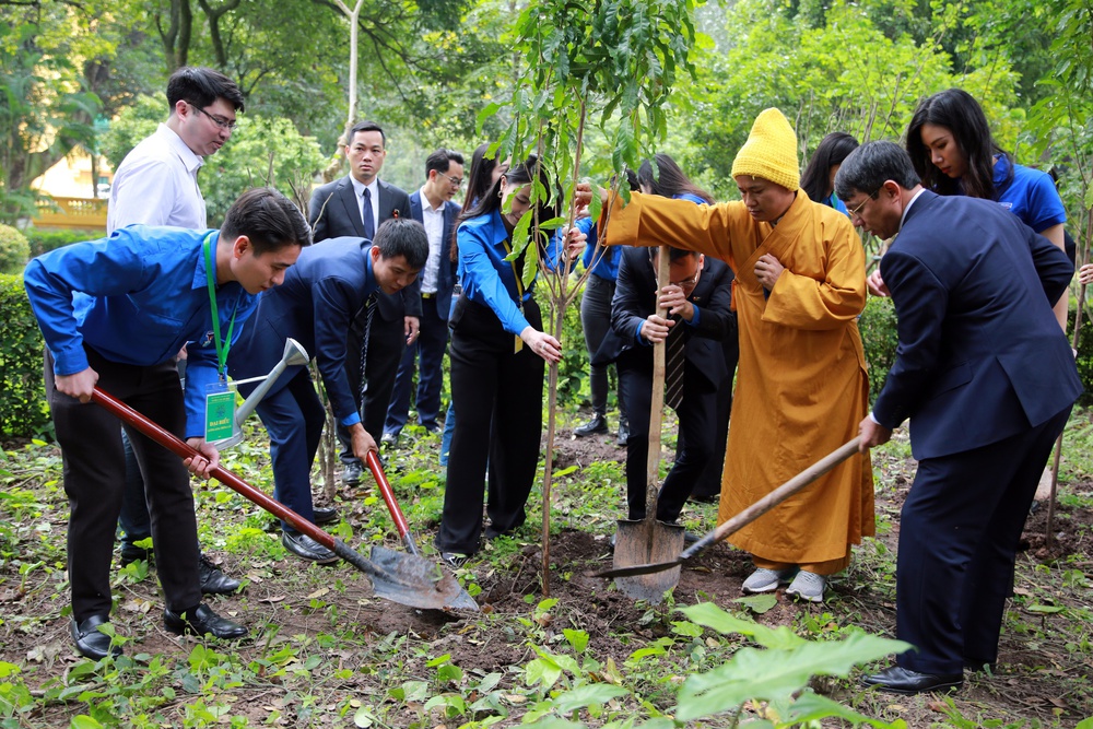 Tuổi trẻ VTV tham gia trồng cây tại Vườn cây ơn Bác - Ảnh 23.