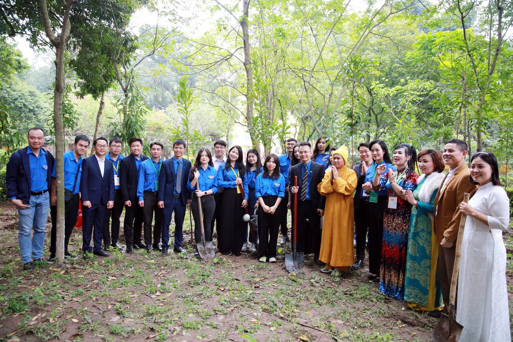 Tuổi trẻ VTV tham gia trồng cây tại Vườn cây ơn Bác - Ảnh 26.