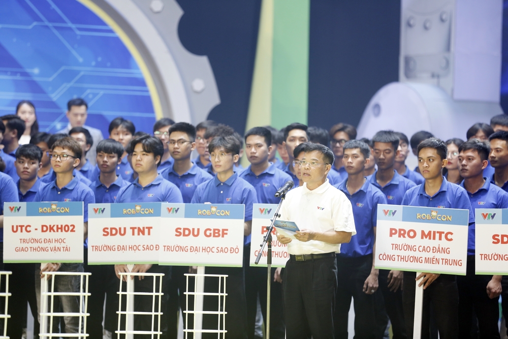 Toàn cảnh lễ khai mạc vòng chung kết Robocon Việt Nam 2024 - Ảnh 3.
