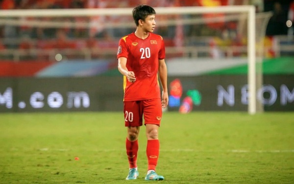 Phan Van Duc bid farewell to Vietnam team due to injury