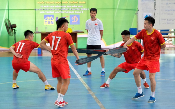 Vietnam Futsal Team is on its way to Thailand for training ahead of the 31st SEA Games