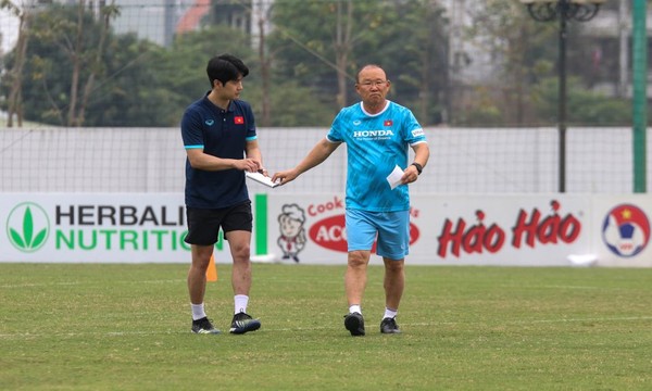 Coach Park Hang-seo announced the shortlist of 25 players for the U23 Vietnam team