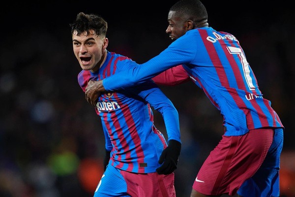 Barcelona continued the sublimation series, beating Sevilla to stay close to the top of La Liga