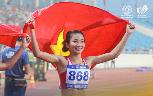 Nguyen Thi Oanh broke the SEA Games record, won the 3,000m obstacle course gold medal