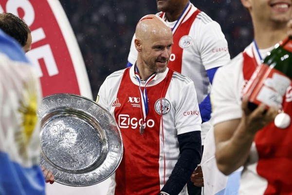 Skipping the celebration party with Ajax, Erik ten Hag hastily took care of Man Utd