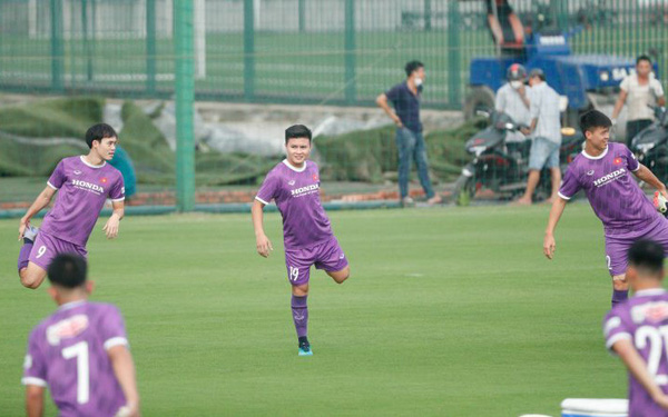 Vietnam Tel practice the first session to prepare for the friendly match against Afghanistan