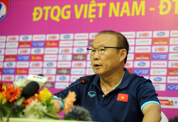 Coach Park Hang Seo: “We are still not confident when playing with 4 defenders”
