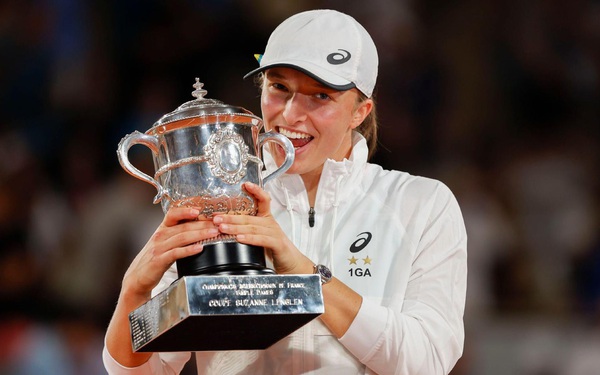 Iga Swiatek won the French Open for the second time
