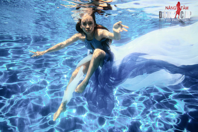 Loạt ảnh tạo dáng dưới nước đẹp long lanh của thí sinh Biệt đội phong cách - Ảnh 9.