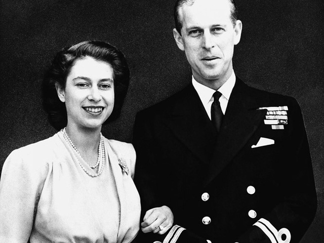Ngưỡng mộ cuộc hôn nhân kéo dài 69 năm của Nữ hoàng Elizabeth II - Ảnh 1.