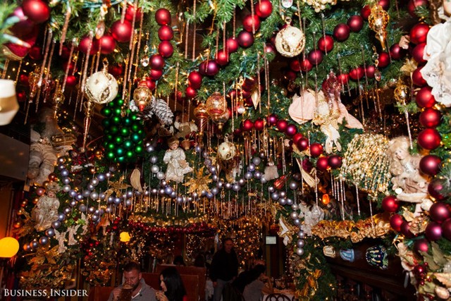 Nhà hàng ở New York mạnh tay chi hơn 60.000 USD trang trí Giáng sinh - Ảnh 16.