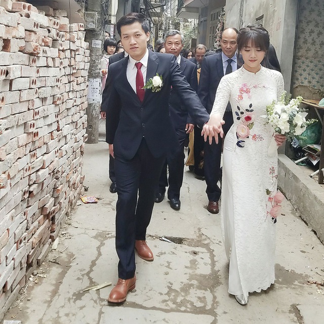 MC Trần Ngọc kết hôn với bạn gái nhiếp ảnh gia - Ảnh 1.