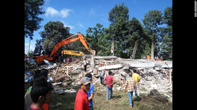 Indonesia: Nhiều khu vực bị tàn phá nặng nề sau trận động đất kinh hoàng - Ảnh 6.