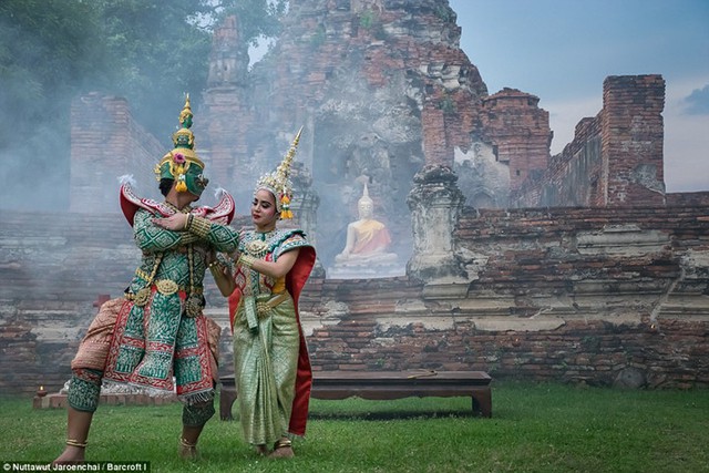 Những hình ảnh đẹp ngỡ ngàng về vũ điệu truyền thống của người Thái - Ảnh 6.