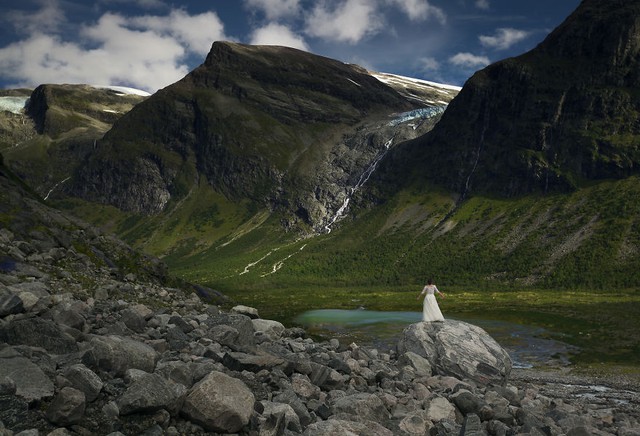 Nhiếp ảnh gia đưa vợ đi trốn trên núi ở Na Uy và Thụy Điển - Ảnh 14.