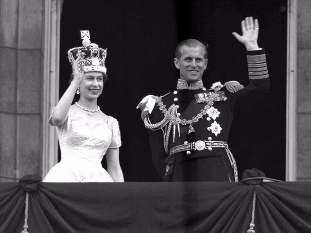 Ngưỡng mộ cuộc hôn nhân kéo dài 69 năm của Nữ hoàng Elizabeth II - Ảnh 6.