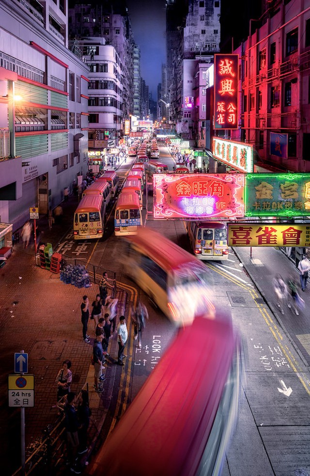 Nhịp sống Hong Kong sôi động qua ống kính của nhiếp ảnh gia trẻ - Ảnh 1.