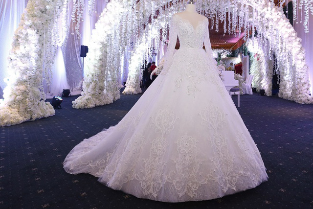 Ngắm 3 bộ váy cưới đẹp lung linh của cô dâu Hari Won - Ảnh 3.