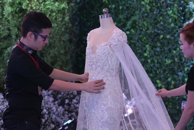 Ngắm 3 bộ váy cưới đẹp lung linh của cô dâu Hari Won - Ảnh 5.