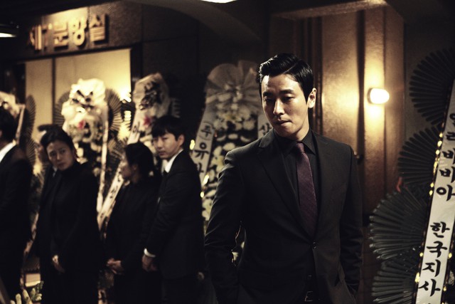 Phim của tài tử Jung Woo Sung công phá rạp chiếu phim xứ Hàn - Ảnh 5.