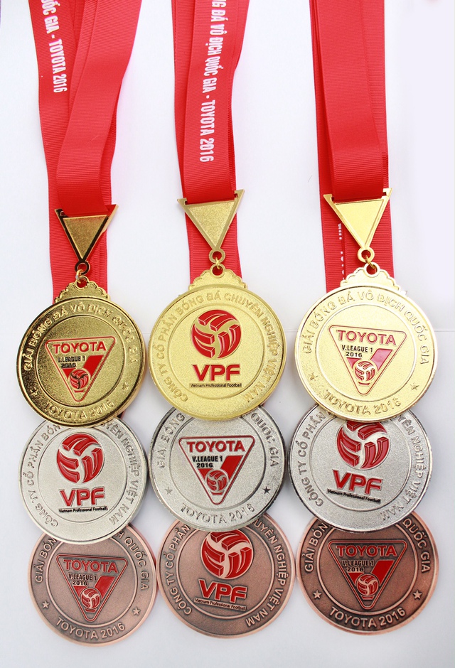 VPF chuẩn bị các phương án trao cúp vô địch V.League - Ảnh 2.