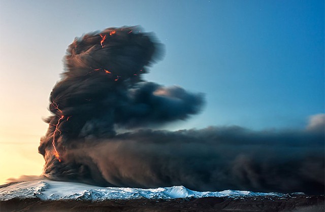 Cảnh đẹp ngoạn mục ở Iceland ngỡ như trên hành tinh khác - Ảnh 15.
