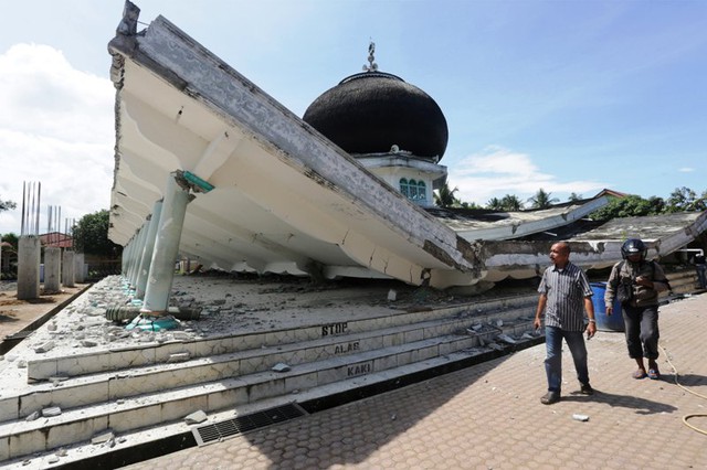 Động đất tại Indonesia gây thiệt hại lớn về người và tài sản - Ảnh 7.